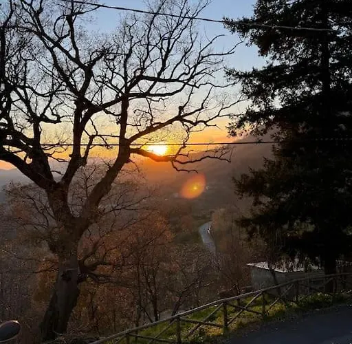 Casa de Férias Casa Vacanze La Chimera Lago (Calabria)